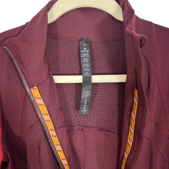 Lululemon Face Forward Define Roksanda Jacket Size 8 Pre-Loved - Picture 3 of 6